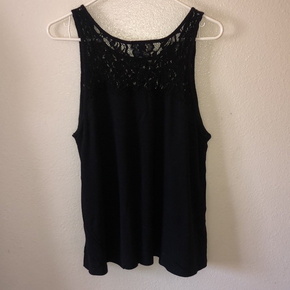Old navy tank top - Picture 2 of 3